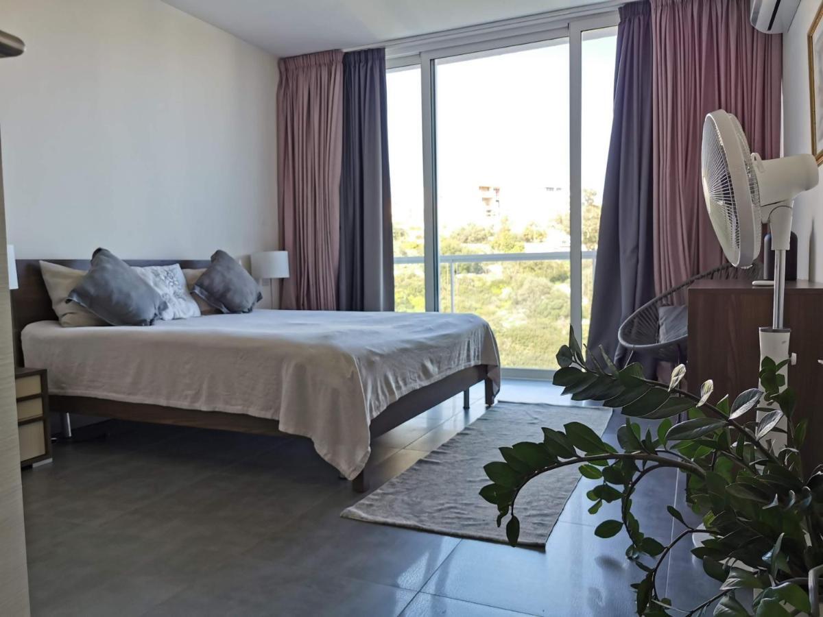 Duplex Maisonette With Heated P-Pool And Jacuzzi St. Julian's Exterior foto